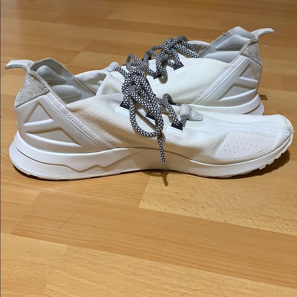 Adidas shoes - Picture 6 of 14